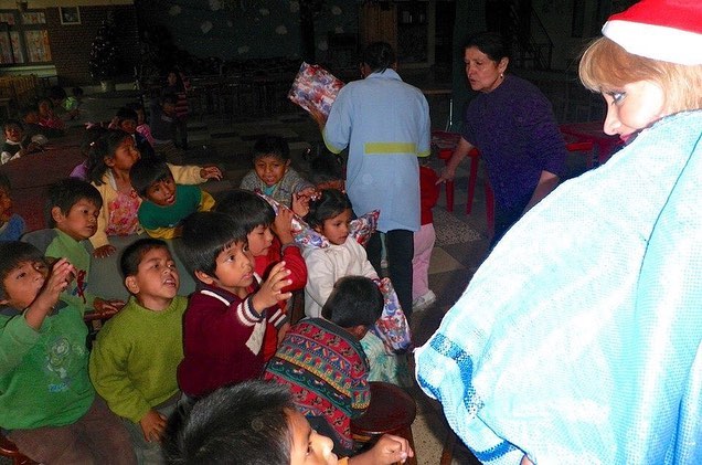 #TBT of our 2013 #CharityTOUR in Bolivia 🇧🇴... . Thank You to ALL of my beloved #RadicalPARTNERS 🙏🏻 ... I dedicate